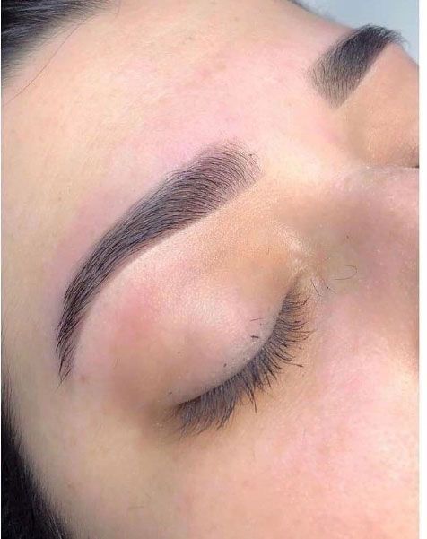 Eyebrow after threading, clean defined arch